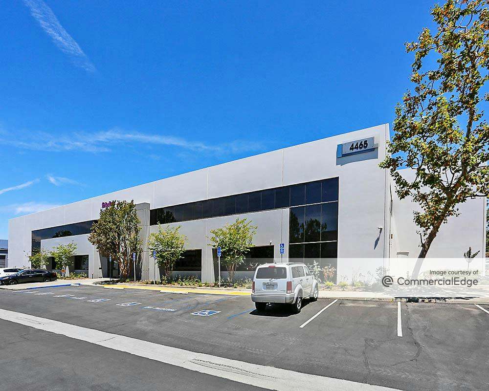 Los Alamitos Corporate Center 4431 & 4465 Corporate Center Drive 4431 Corporate Center Drive